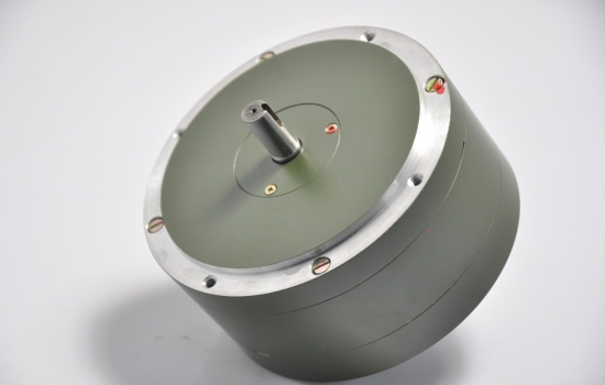 力矩電機控制器是否通用呢？